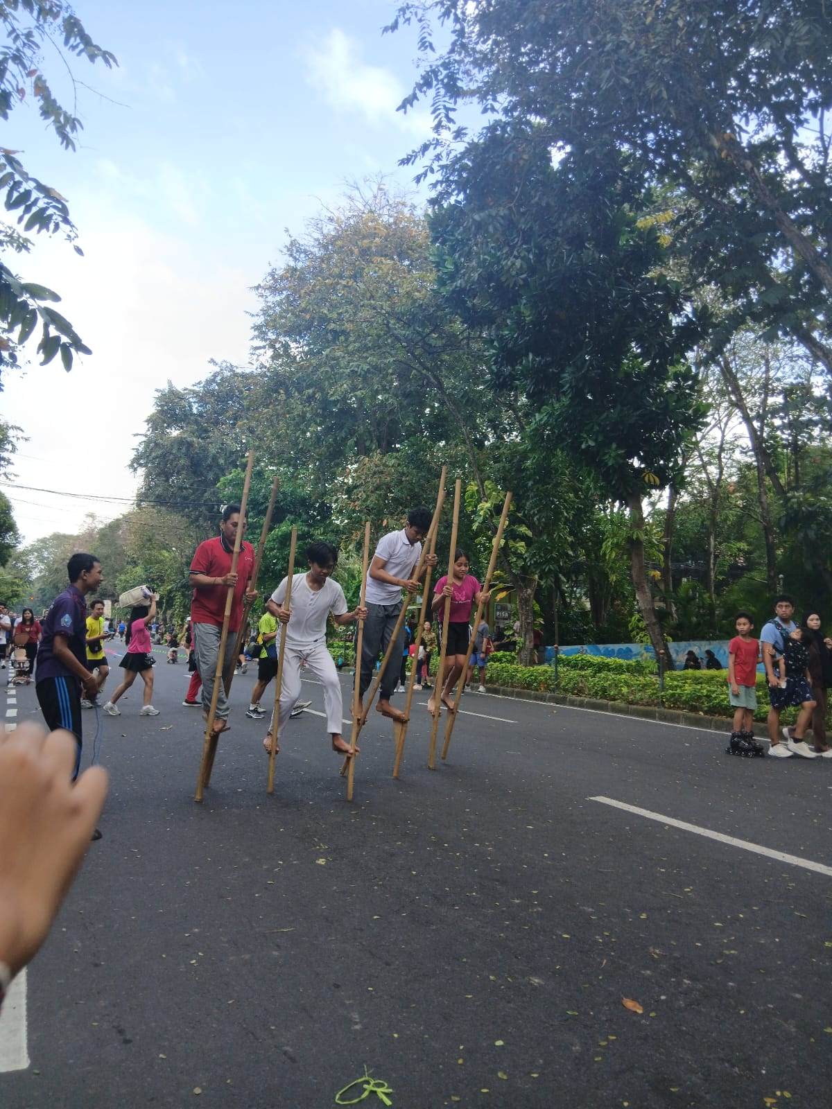Permainan Tradisional (Tajog) Pada kegiatan Gerhana