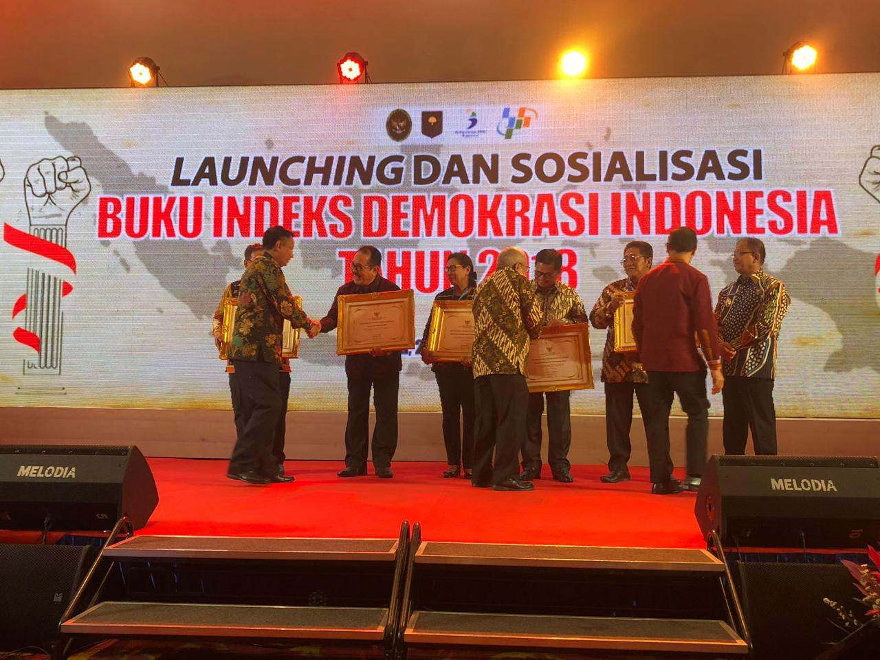 SuratanBali.com, Media Satukan Bangsa - Indeks Demokrasi Bali Tertinggi ...